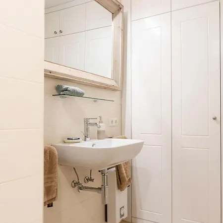 Boehler-diek-whg-4-traumwohnung-unter-reet